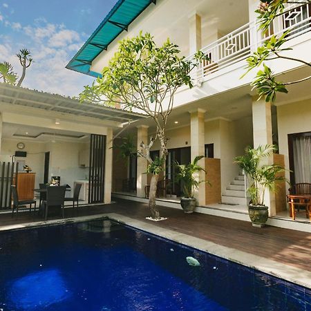 Happy Devi Guesthouse Canggu  Exterior photo