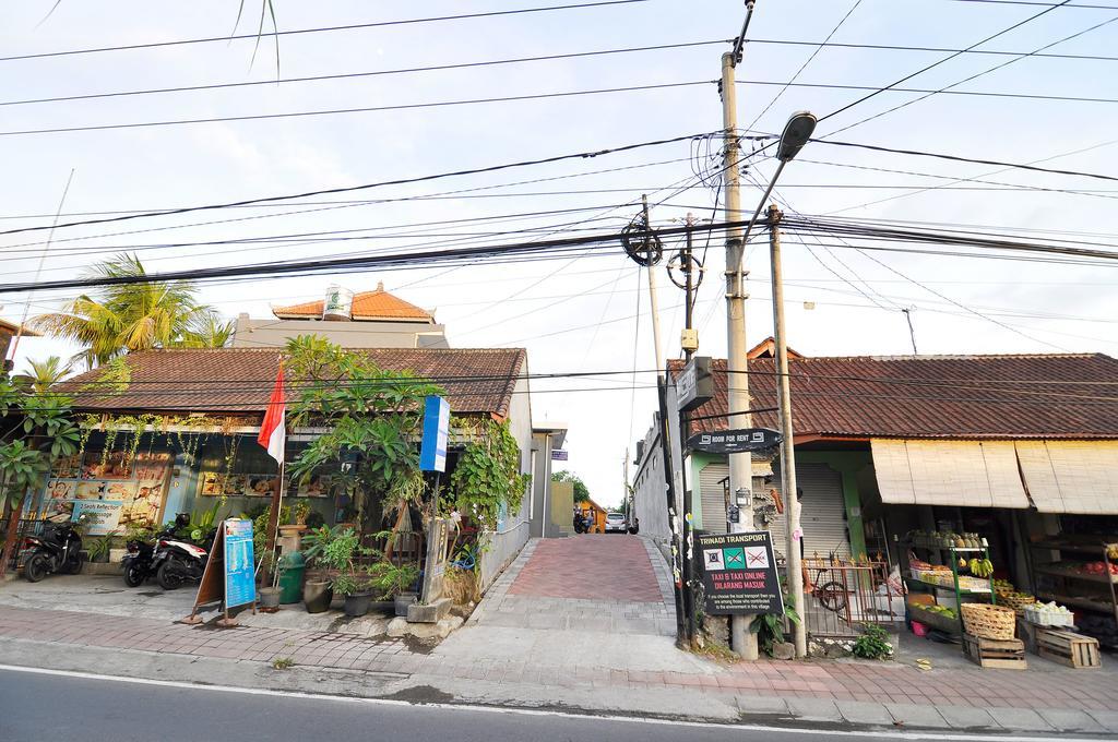 Happy Devi Guesthouse Canggu  Exterior photo